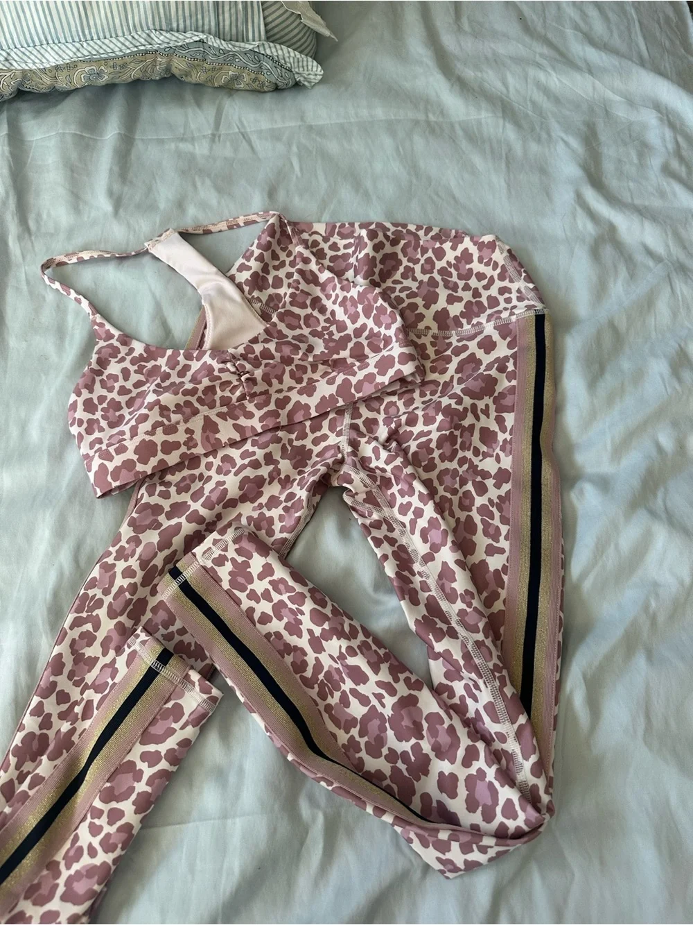 Spiritual Gangster Pink Leopard Side-Stripe High-Rise Leggings and bra set - Picture 3 of 8